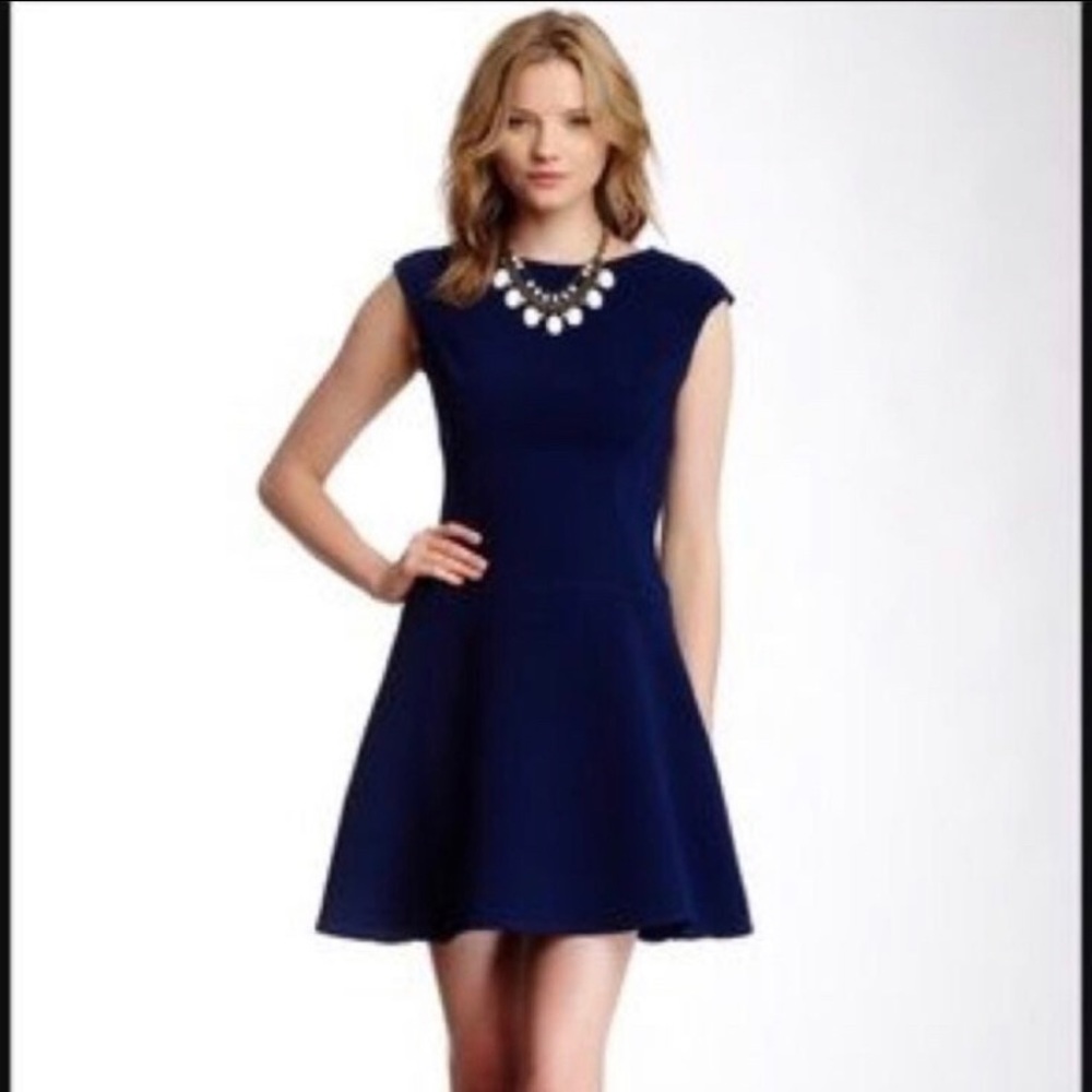 🔆 NWT Julia Jordan Navy Sleeveless Dress. Size 4
